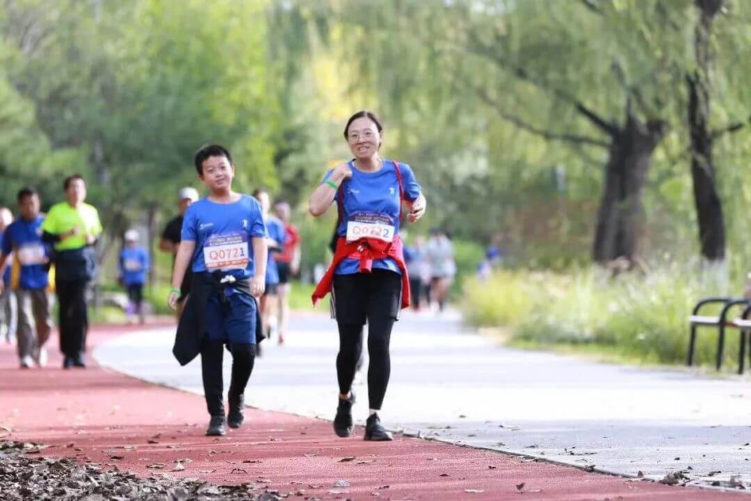 “科教领航 育见未来”——第三届中国教育半程马拉松赛成功举办！-黑板洞察